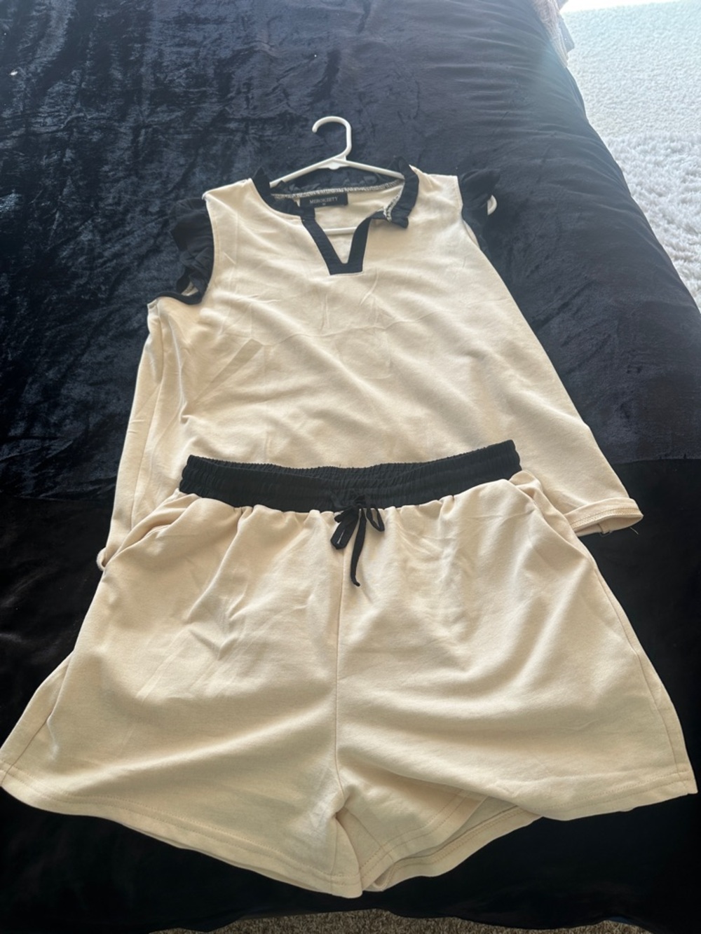 Cream Sleeveless Lounge Top & Shorts Set with Black Trim